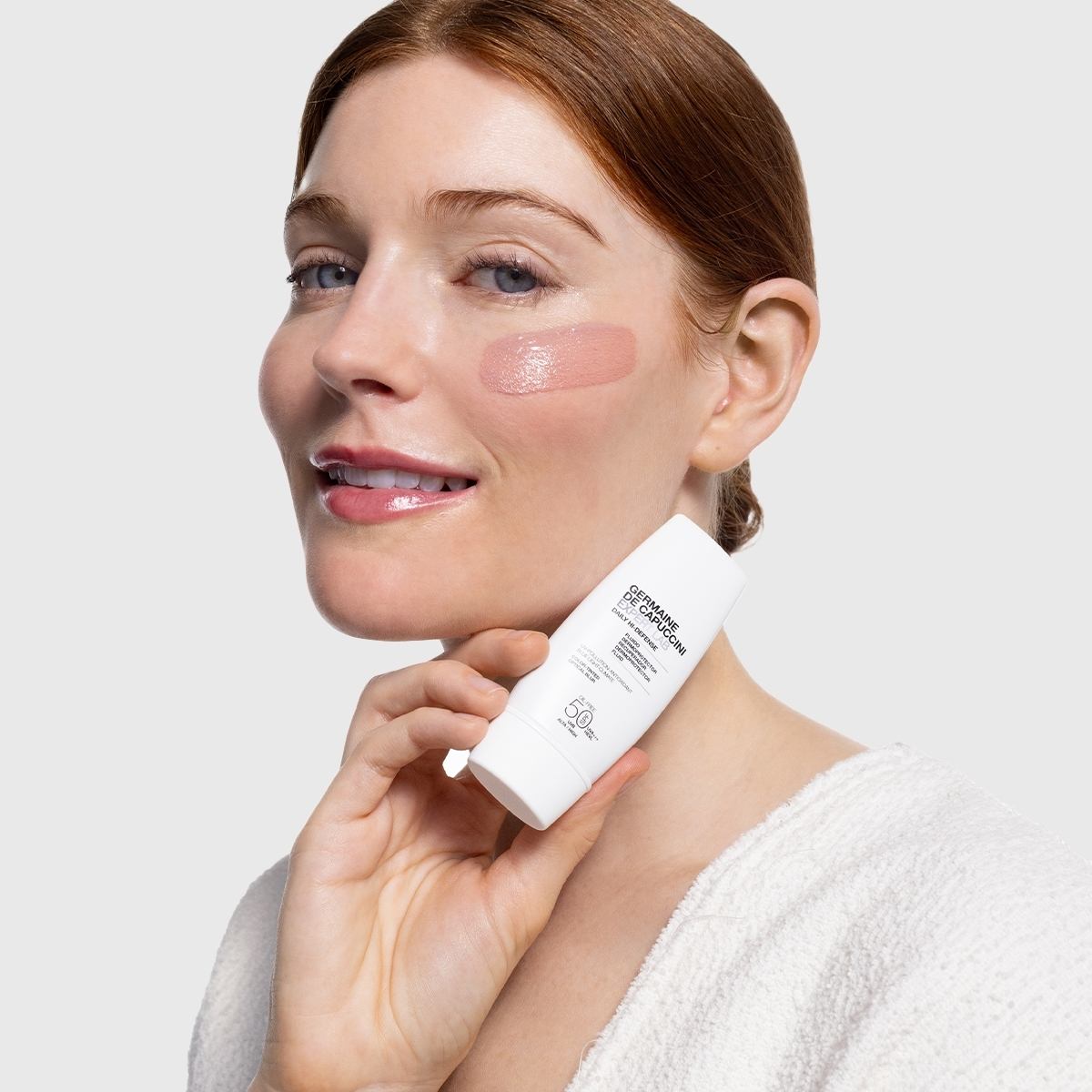 Protector solar facial - cosmecéutico - color - SPF50 - Germaine de Capuccini